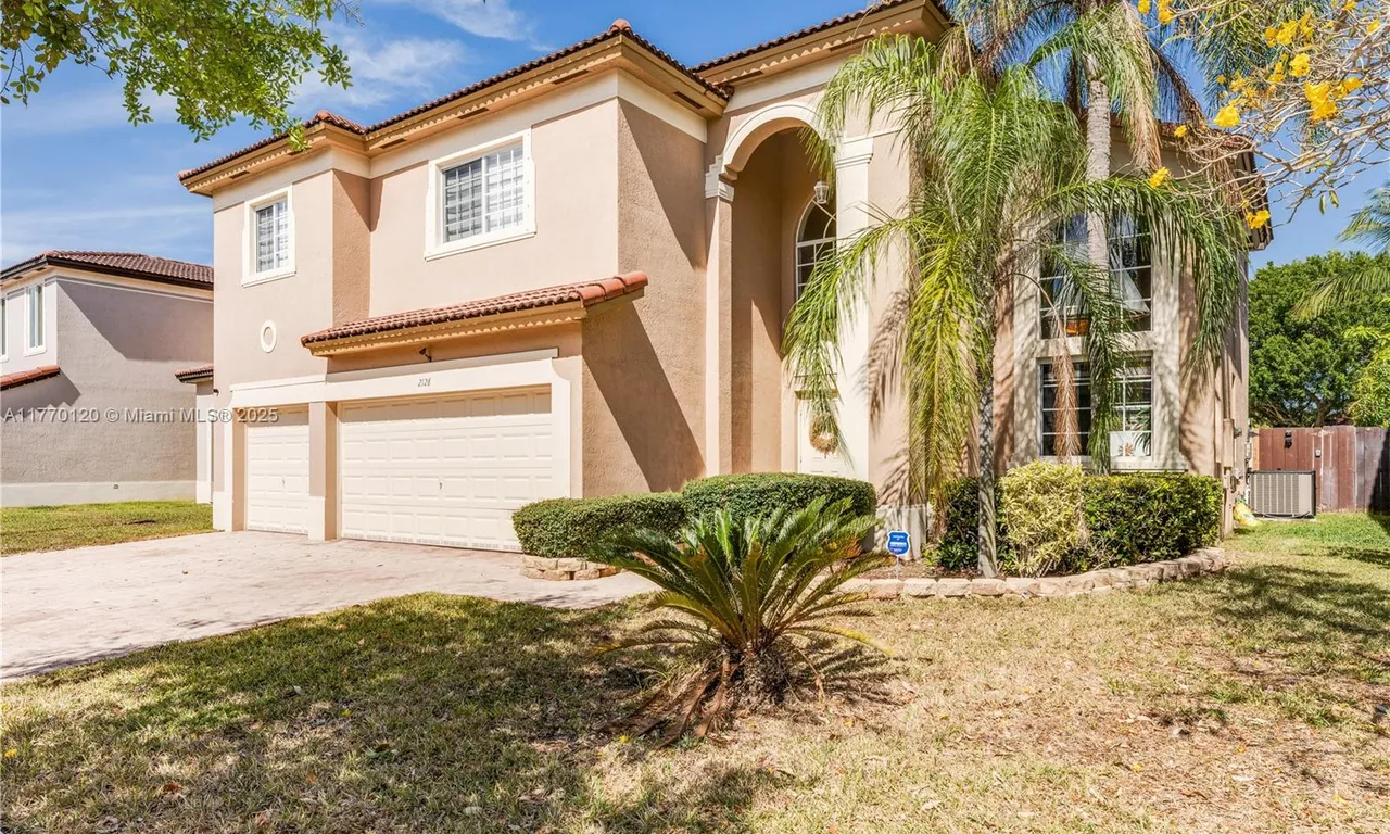 2126 NE 38th Rd, Homestead FL 33033