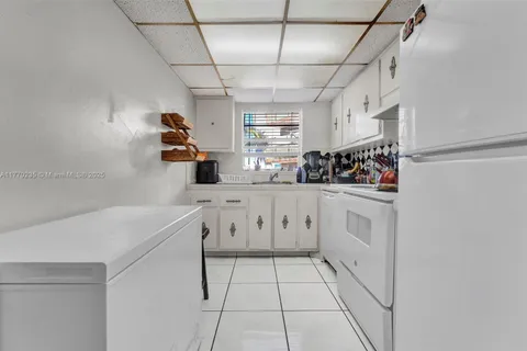 7125 Bonita Dr # 306, Miami Beach FL 33141
