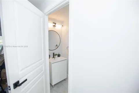 4905 SW 31st Ter # 115, Dania Beach FL 33312