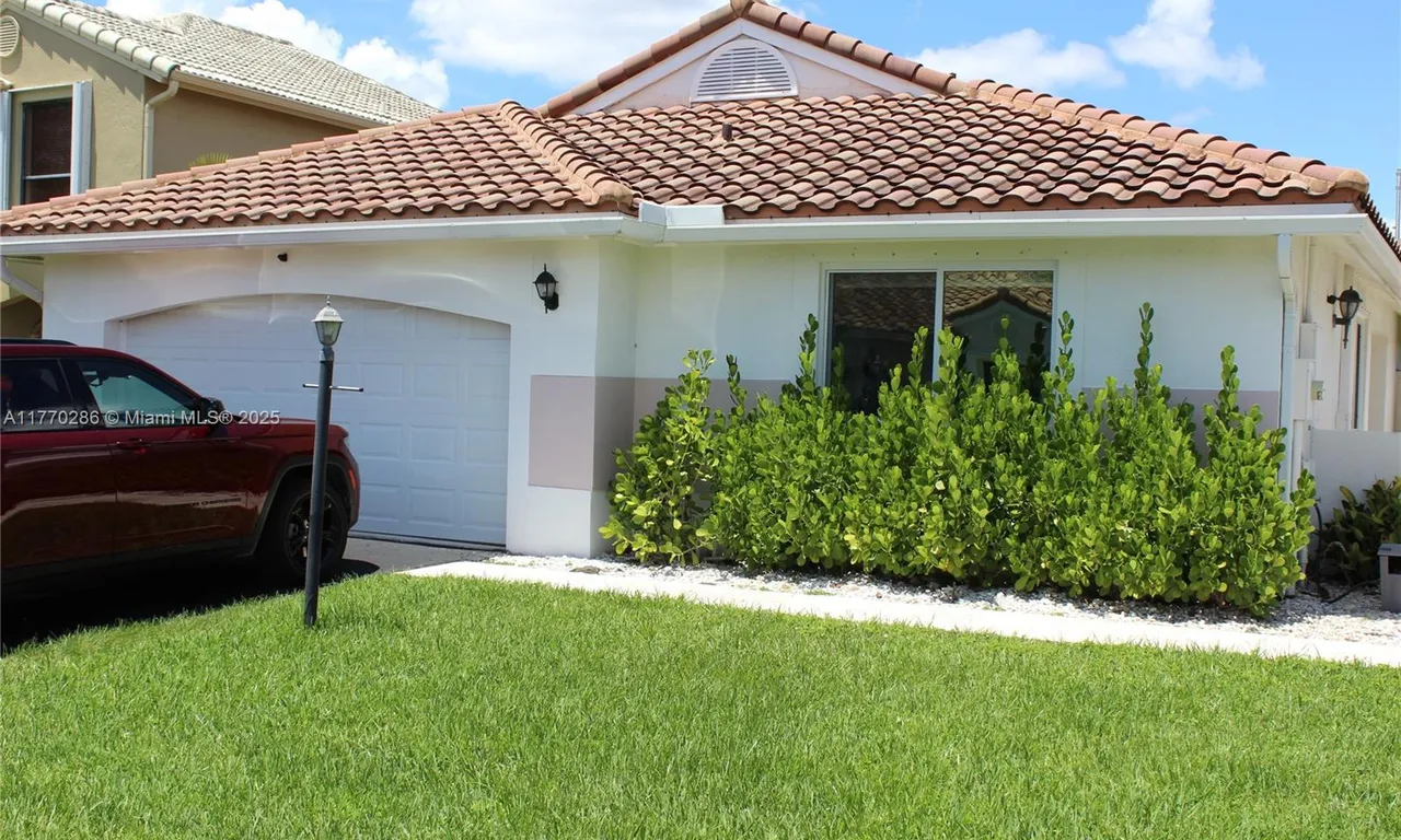 6131 Manchester Ln # 0, Davie FL 33331