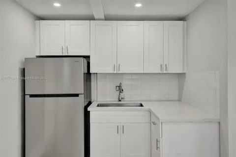 5657 Grant St # 5, Hollywood FL 33021