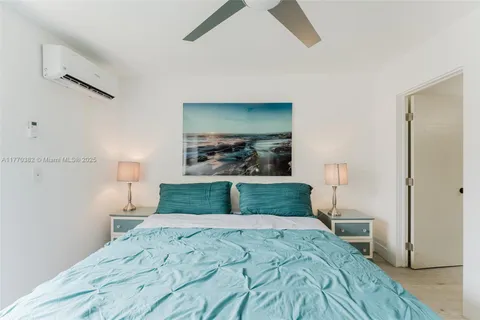 805 NE 6th St, Hallandale Beach FL 33009