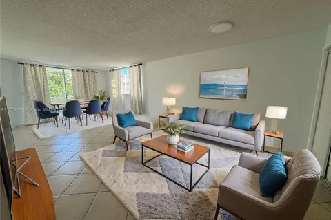1470 NE 125th Ter # 314, North Miami FL 33161