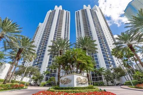 19111 Collins Ave 2+den # 1007, Sunny Isles Beach FL 33160