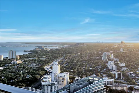 1000 Brickell Plz, Miami FL 33131