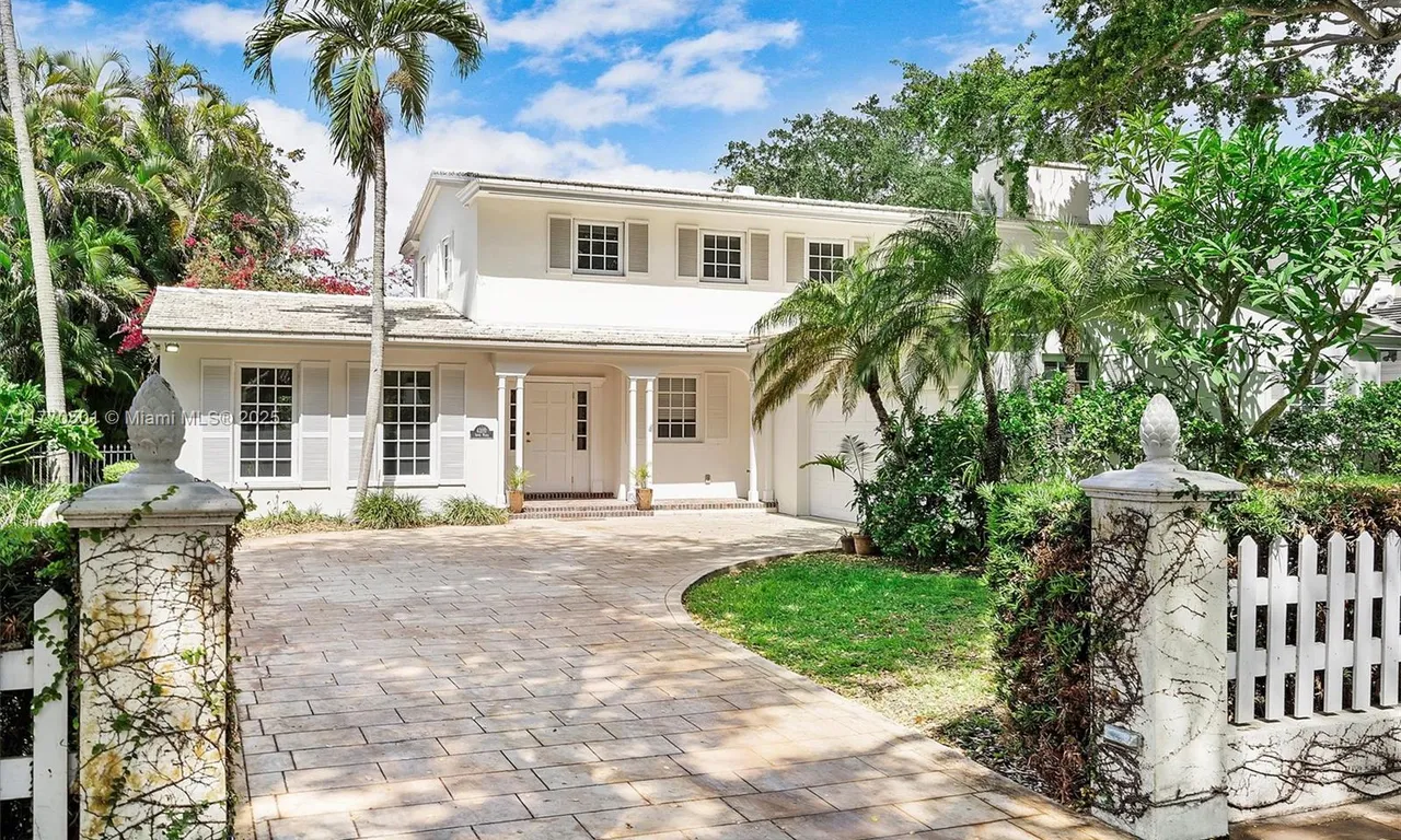 4310 Santa Maria St, Coral Gables FL 33146