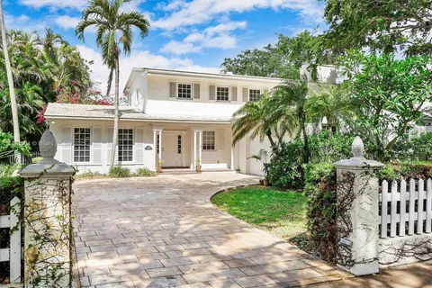 4310 Santa Maria St, Coral Gables FL 33146