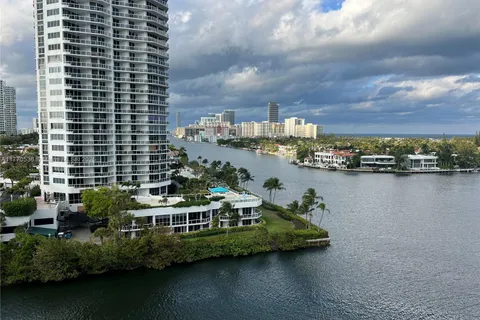 20515 E Country Club Dr # 1041, Aventura FL 33180