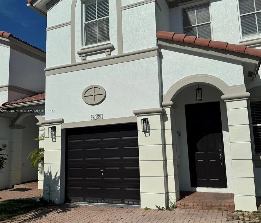7869 NW 110 AV, Doral FL 33178