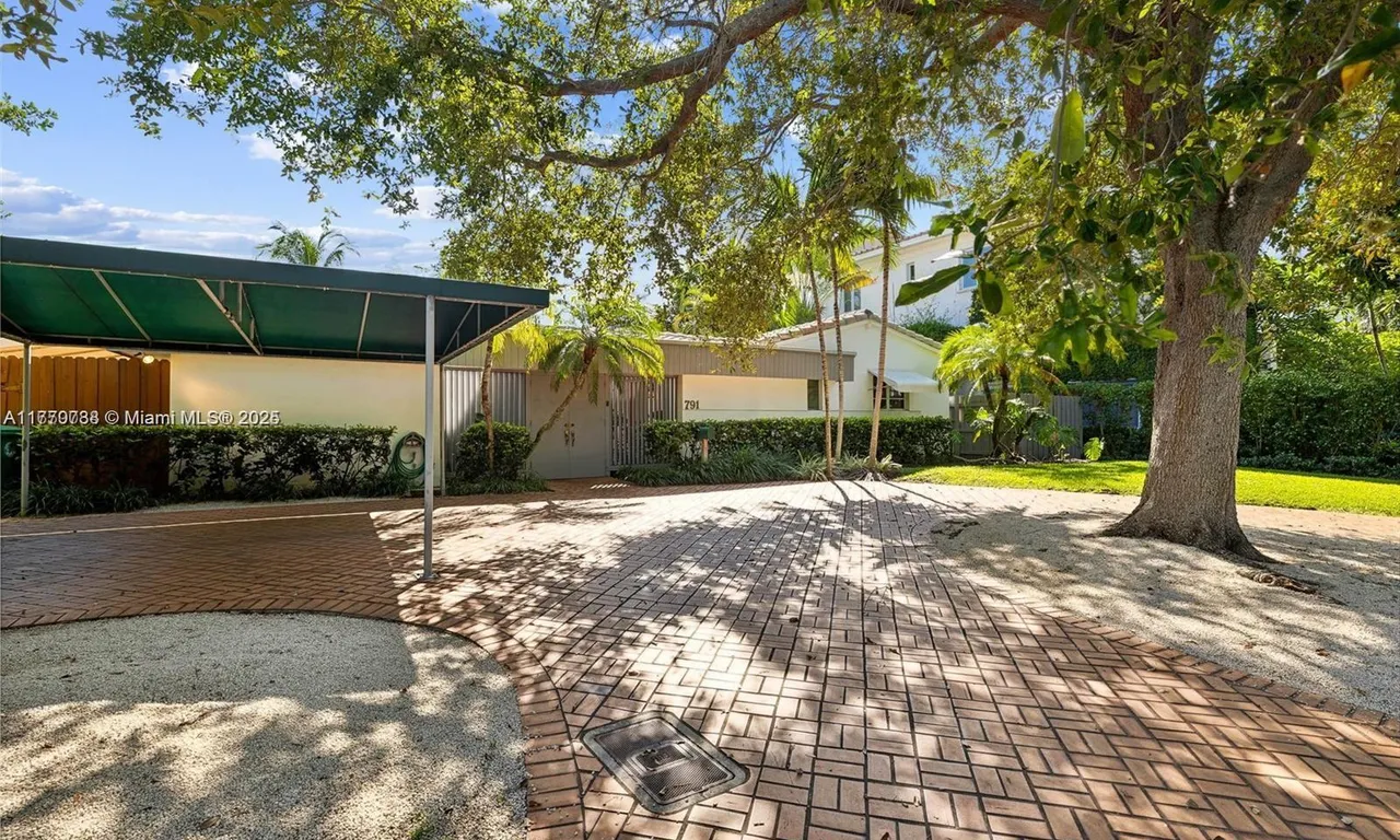 791 Allendale Rd, Key Biscayne FL 33149