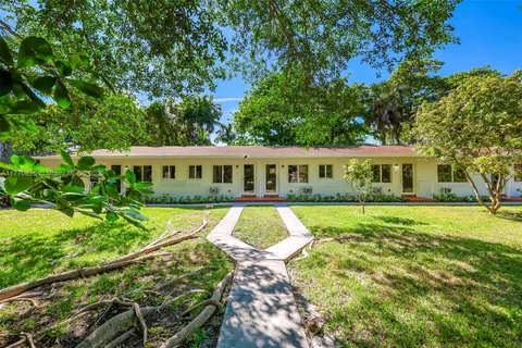 8440 NE 1st Ave # 4, Miami FL 33138
