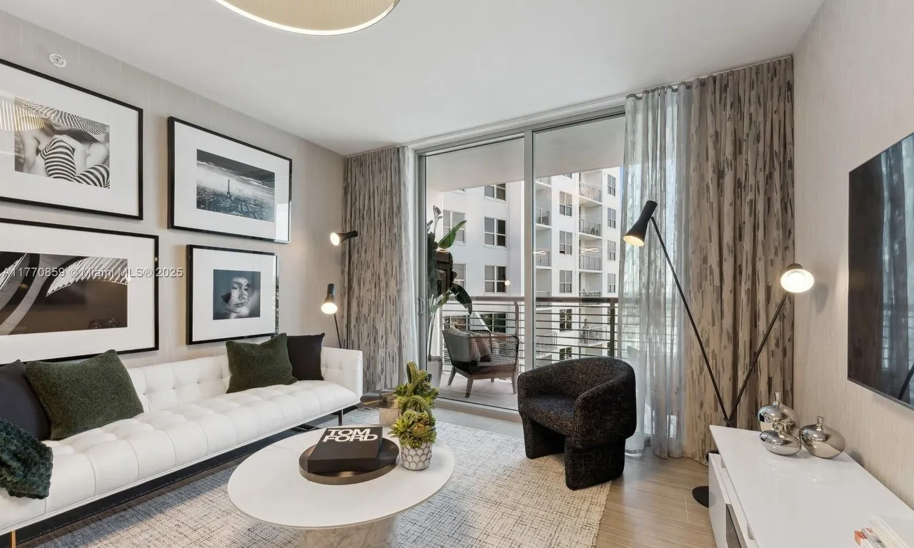 1776 Polk # 405, Hollywood FL 33020