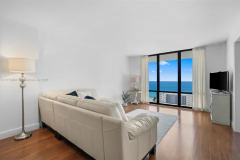 1600 S Ocean Dr # 18J, Hollywood FL 33019