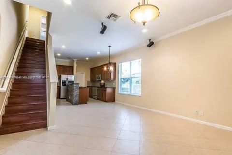 1831 Mariners Ln # 1831, Weston FL 33327