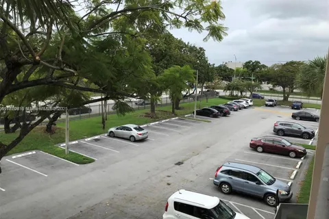 10425 SW 112th Ave # 324, Miami FL 33176