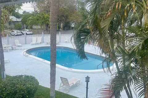 1920 NE 51st Ct # 207, Fort Lauderdale FL 33308