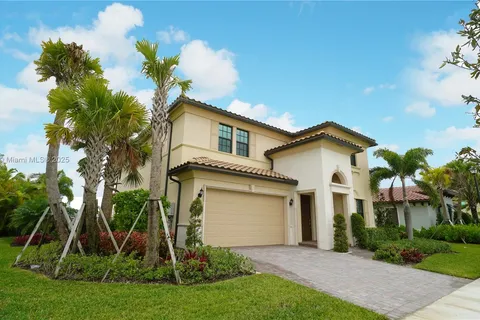 8725 Parkland Bay Dr, Parkland FL 33076