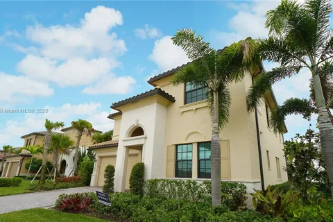 8725 Parkland Bay Dr, Parkland FL 33076