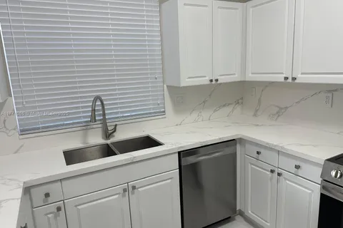 10191 NW 43rd Ter # 10191, Doral FL 33178