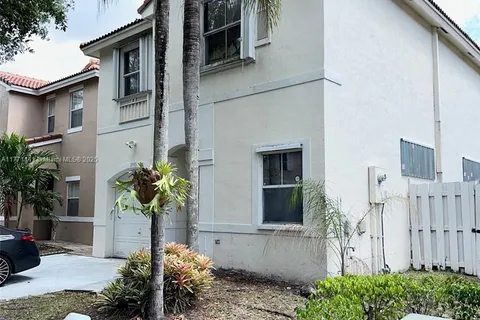 3945 S Fern Forest Rd # 3945, Cooper City FL 33026