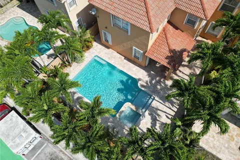11480 NW 82th Terrace, Doral FL 33178