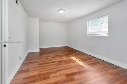 5311 NE 10th Ave # A, Deerfield Beach FL 33064
