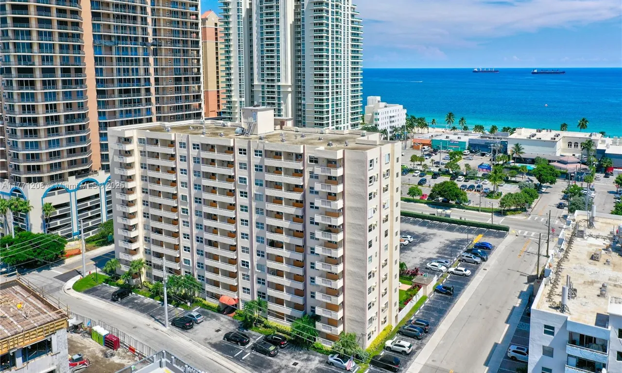 200 S Birch Rd # 208, Fort Lauderdale FL 33316