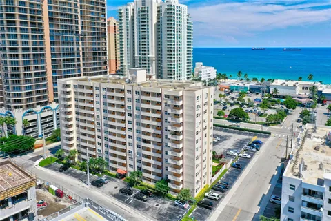 200 S Birch Rd # 208, Fort Lauderdale FL 33316