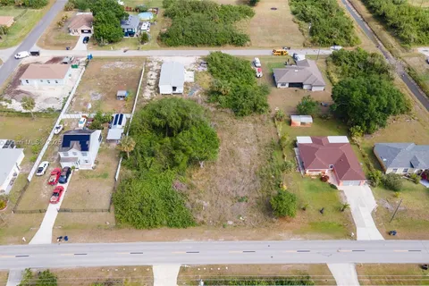 2912 40th St Sw, Lehigh Acres FL 33976