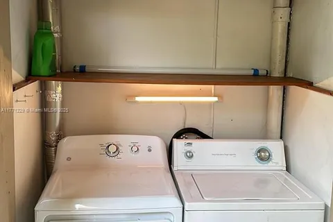 14321 N Kendall Dr # 302F, Miami FL 33186