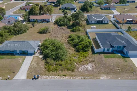5305 6TH ST W, Lehigh Acres FL 33971