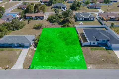 5305 6TH ST W, Lehigh Acres FL 33971