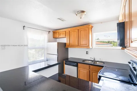 6221 NW Miami Ct # 2, Miami FL 33150