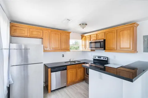 6221 NW Miami Ct # 2, Miami FL 33150