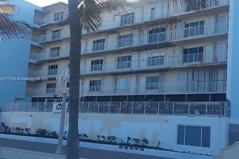300 Oregon St # 10, Hollywood FL 33019