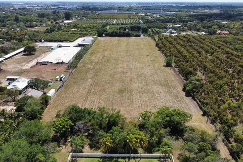 14350 SW 232nd St, Miami FL 33170