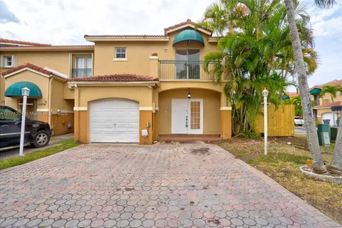 15860 SW 68th Ter # 15860, Miami FL 33193
