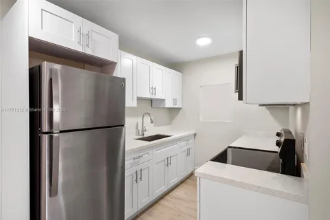 805 W 30th St # 1, Hialeah FL 33012