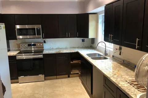 14521 NW 16th Ct, Miami FL 33167