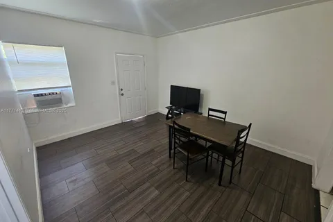 1921 Marseille Dr # 3, Miami Beach FL 33141