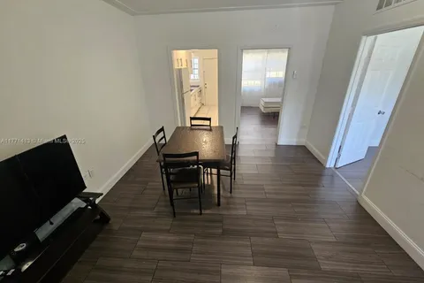 1921 Marseille Dr # 3, Miami Beach FL 33141