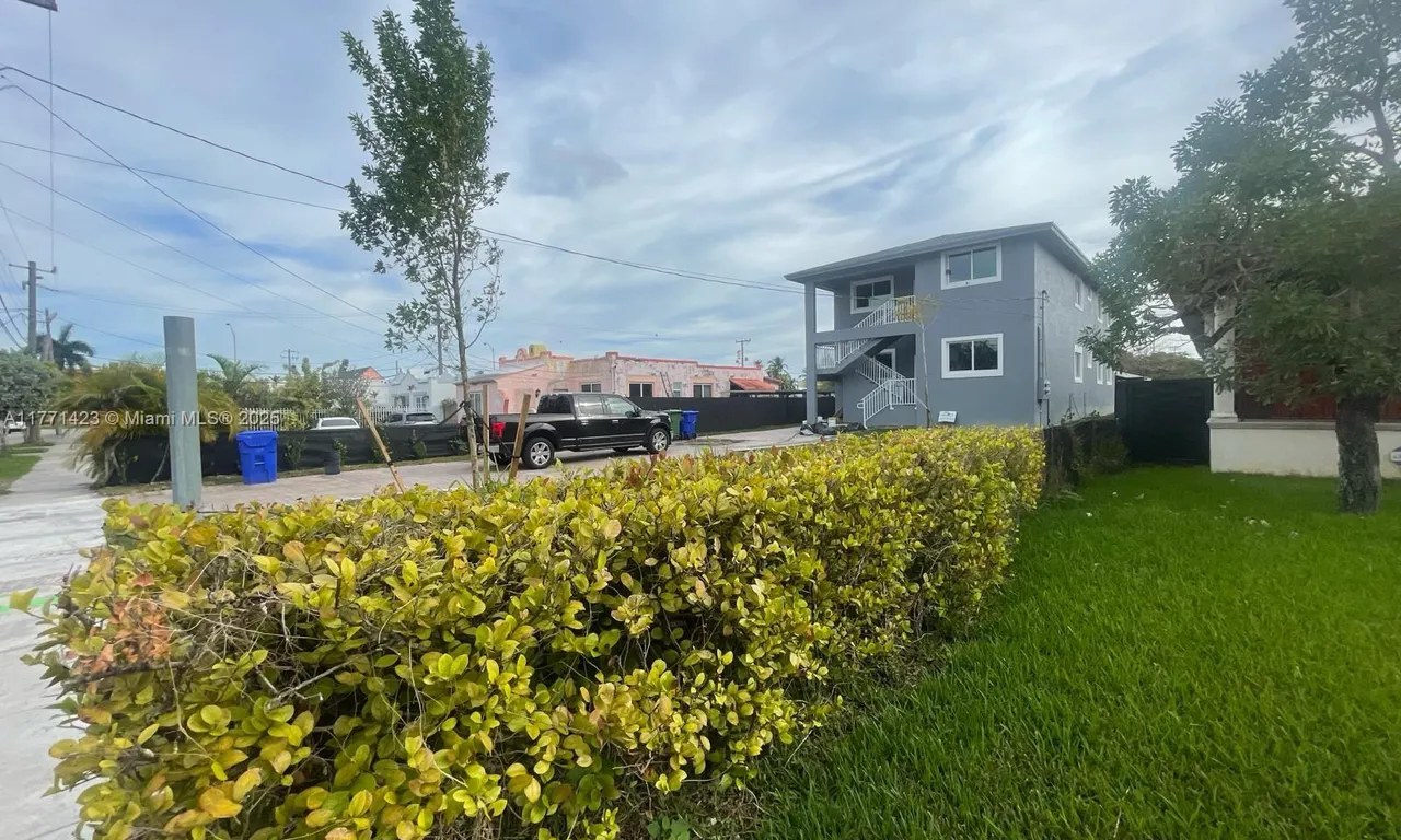 1961 NW 25th Ave # 2, Miami FL 33125