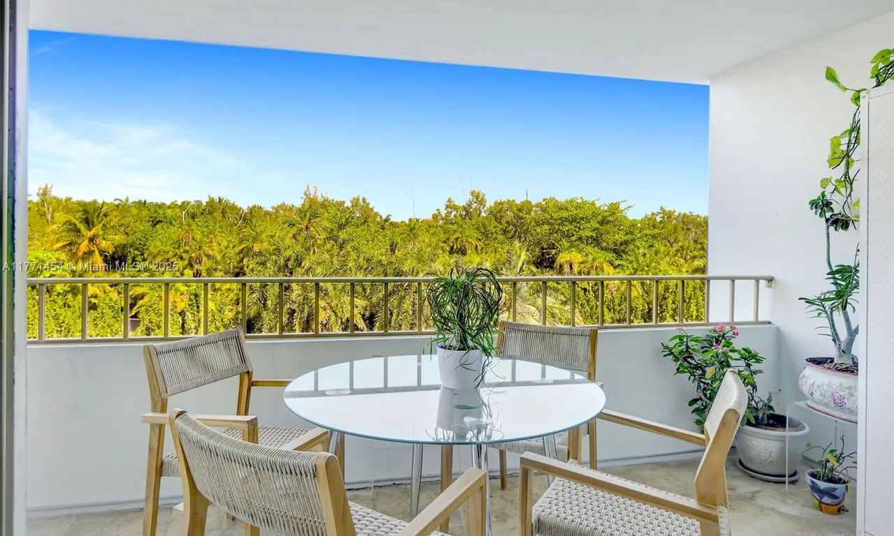 155 Ocean Lane Dr # 310, Key Biscayne FL 33149