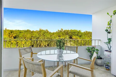 155 Ocean Lane Dr # 310, Key Biscayne FL 33149