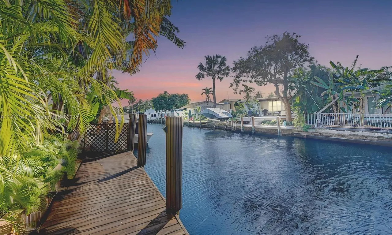 1441 NW 10, Dania Beach FL 33004