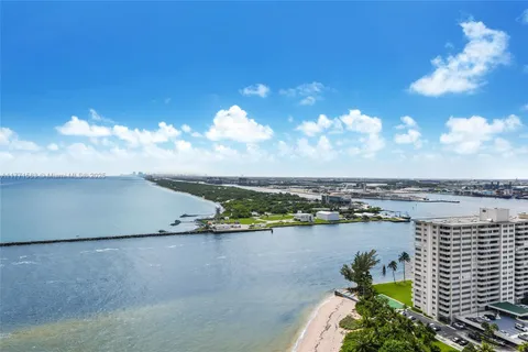 2100 S Ocean Ln # 1804, Fort Lauderdale FL 33316
