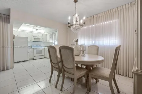 5300 Washington St # C111, Hollywood FL 33021