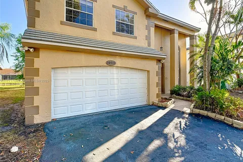14021 Richwood Pl, Davie FL 33325