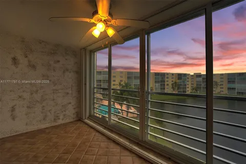 431 SE 3rd St # 402, Dania Beach FL 33004