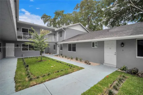 414 SE 14th St # 3, Fort Lauderdale FL 33316